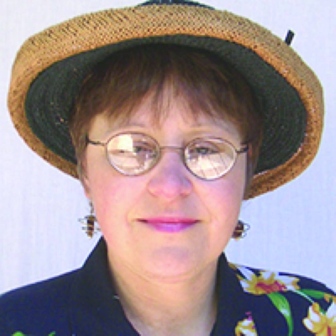 Vicki Niolet